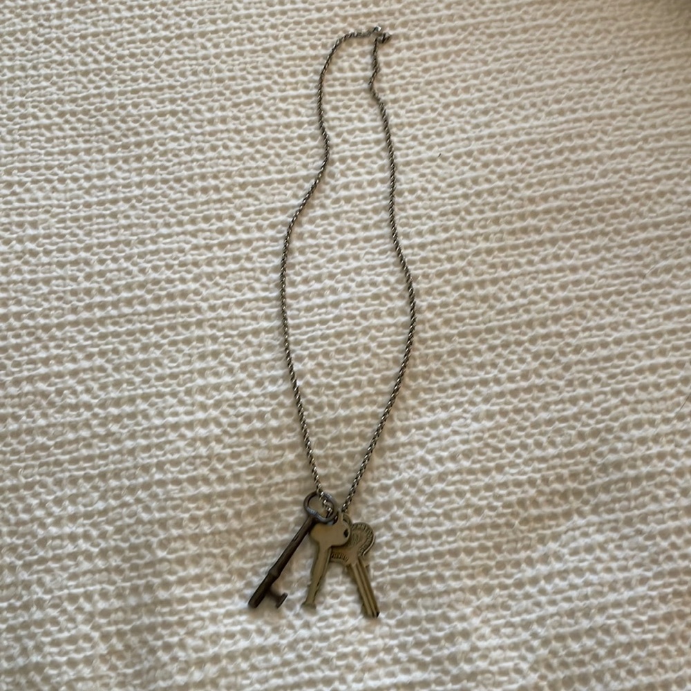 Key necklace